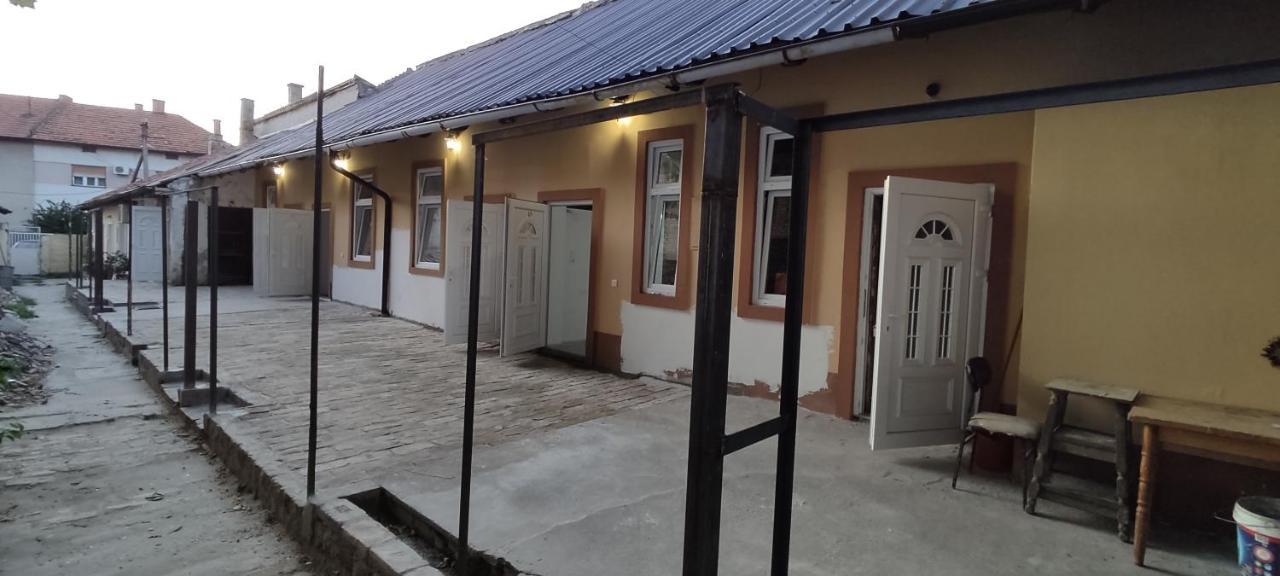 Apartmani Dld Ns Novi Sad Extérieur photo